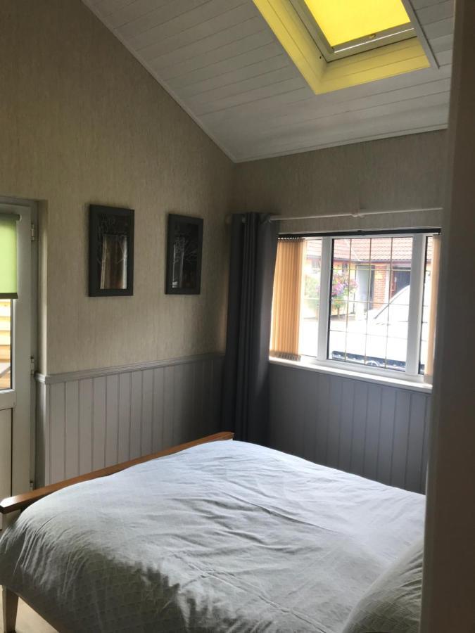 The Annex Apartment Is On Cheddar Bridge Apartments Extérieur photo